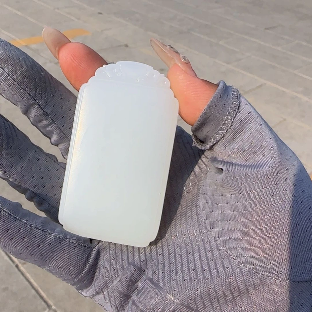 和田玉未镶嵌颈饰75