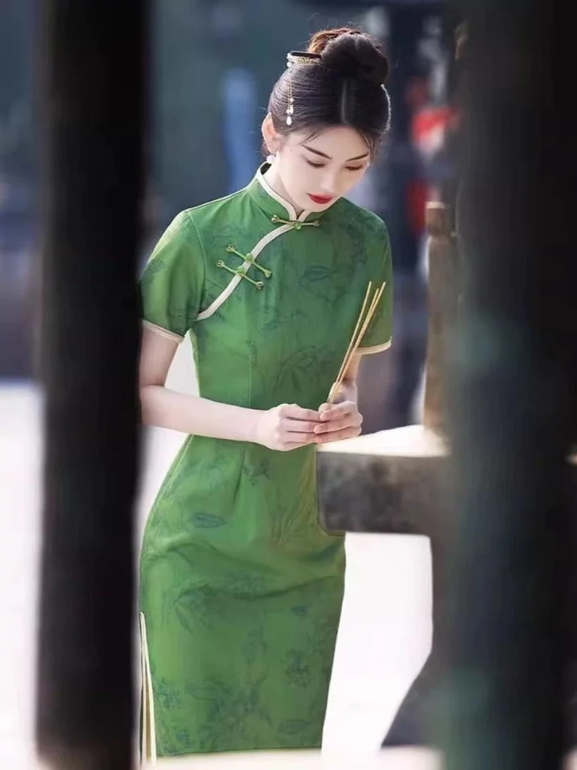 0534 翠绿色 【绿梦】 缠结扣 旗袍