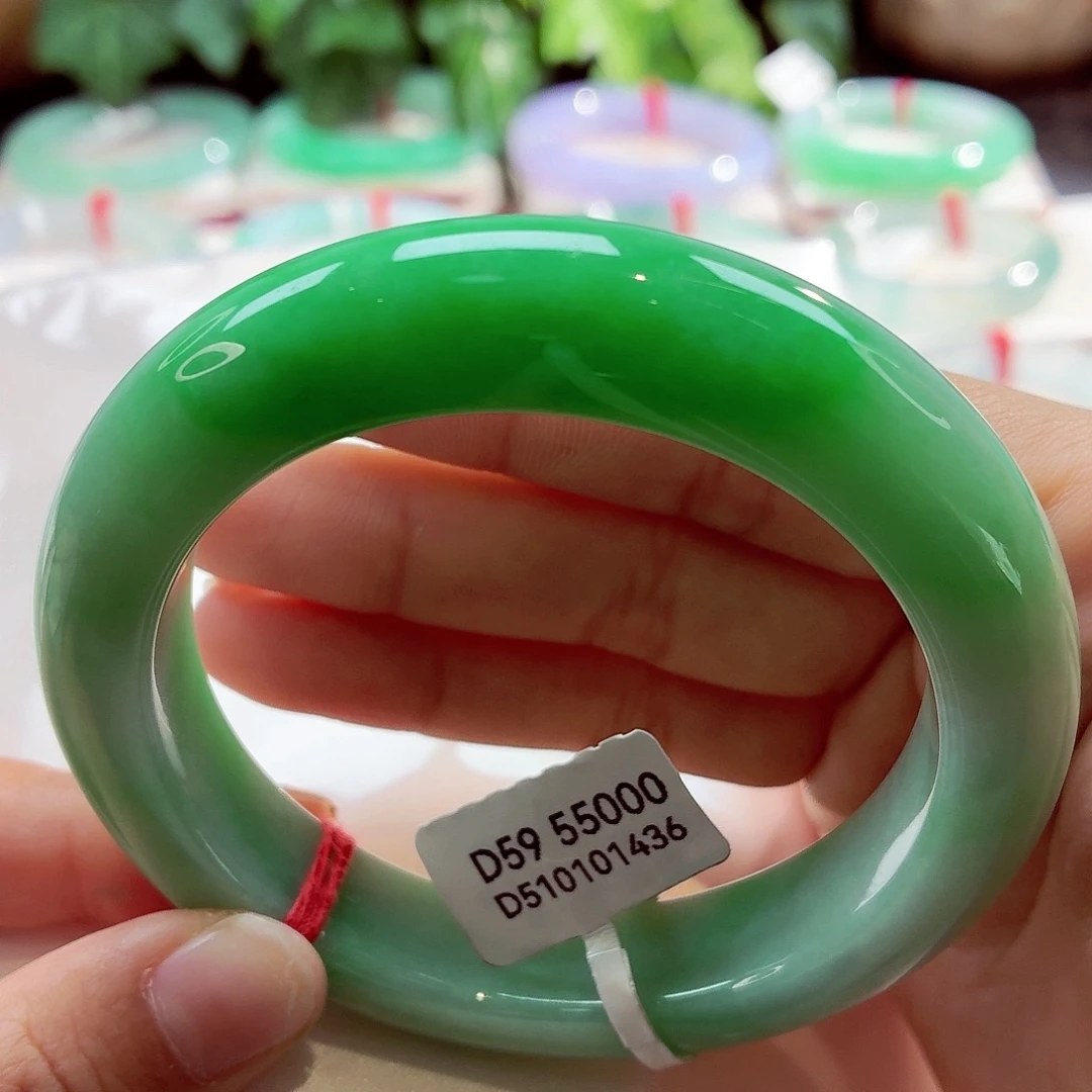 翡翠未镶嵌手镯68-42