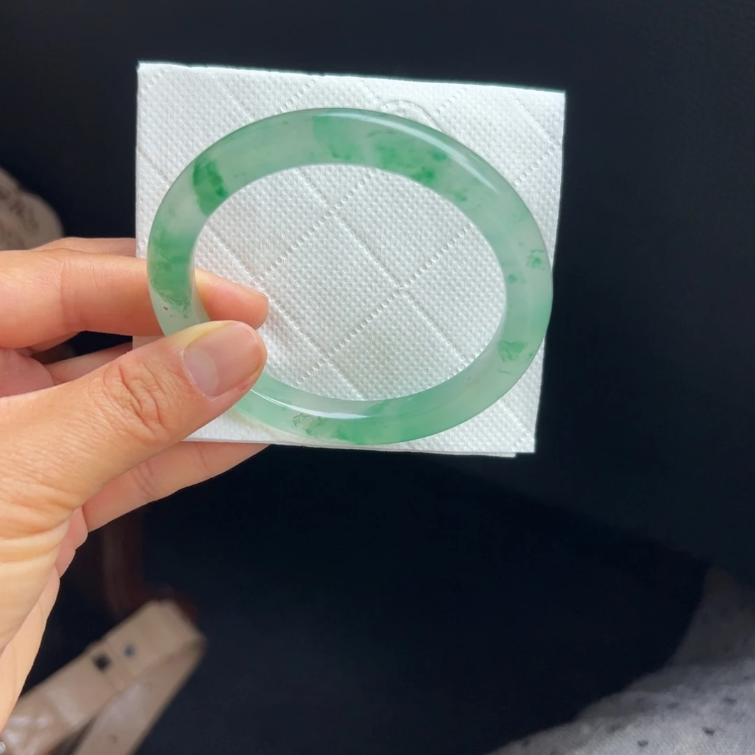 石英质玉未镶嵌手镯非洲翠5960