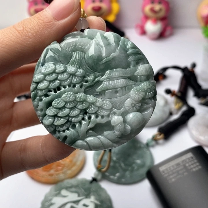 翡翠未镶嵌颈饰翡翠