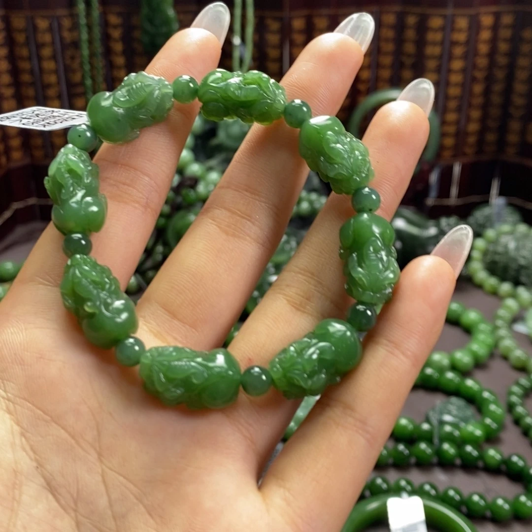 和田玉未镶嵌珠宝奇石