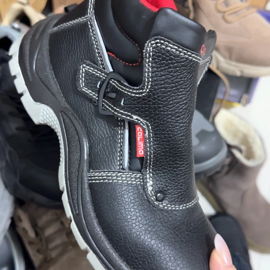 42码9204。高帮亮皮高货（有41发41，