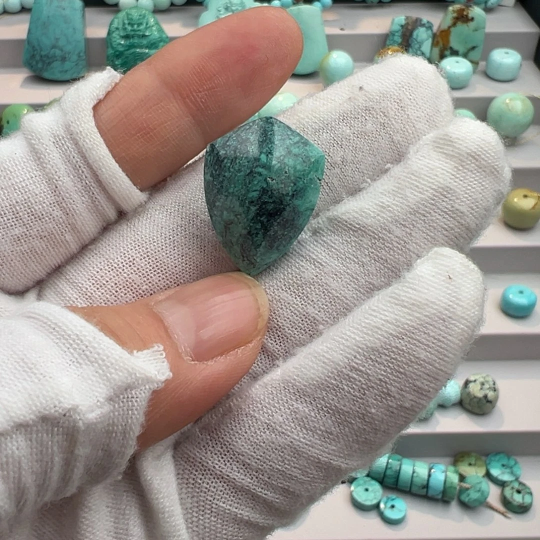 绿松石未镶嵌盾牌无事牌