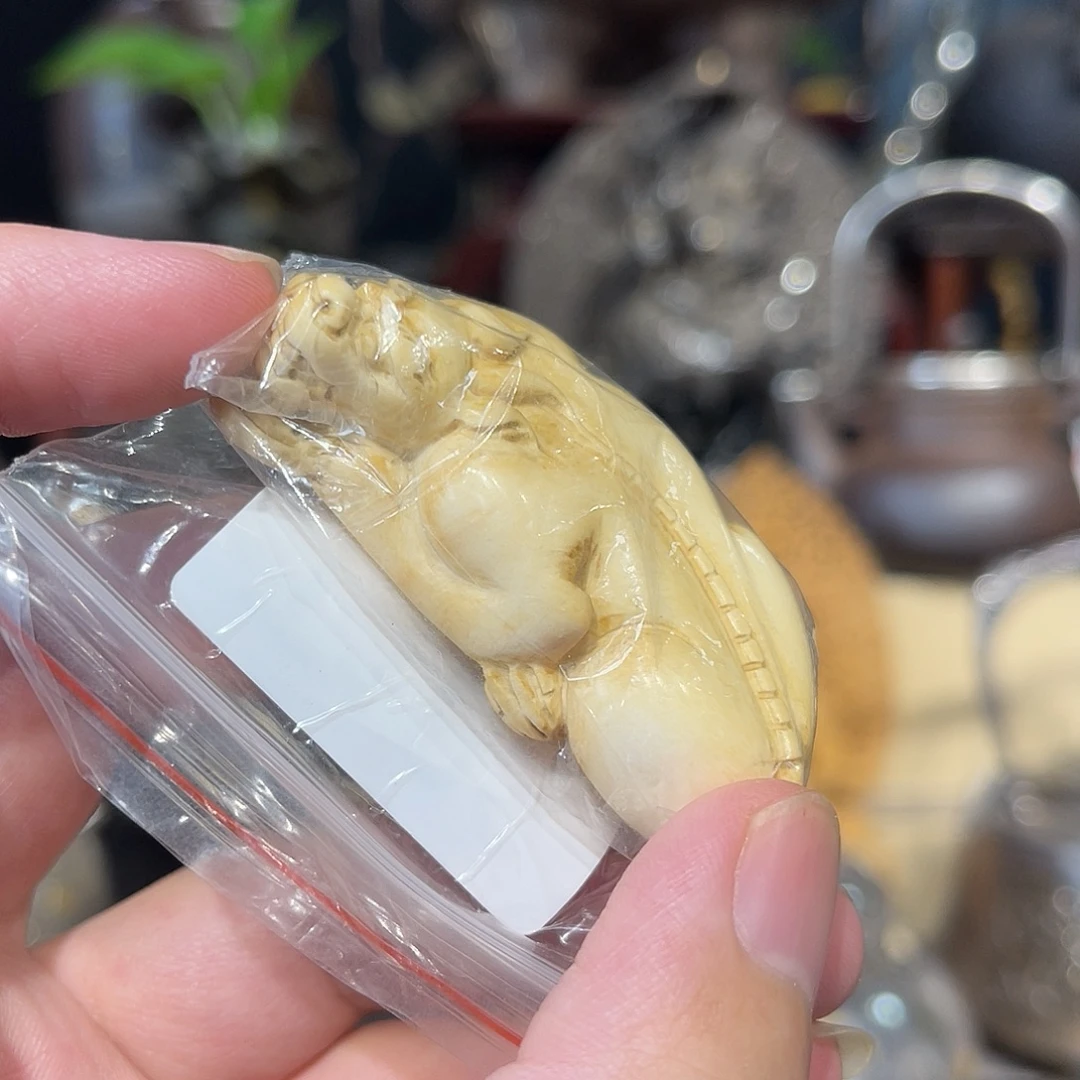 何***扇特殊材质手工茶摆件