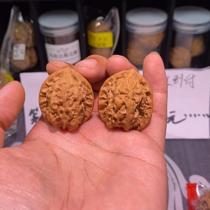 桃核把件32全品磐石