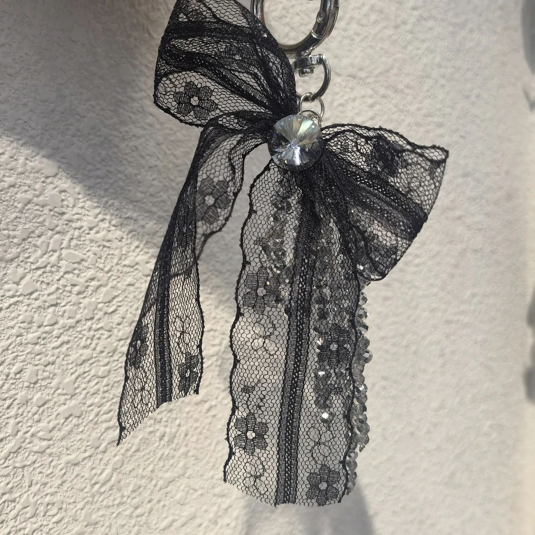 F220黑色蕾丝蝴蝶结水水包挂件