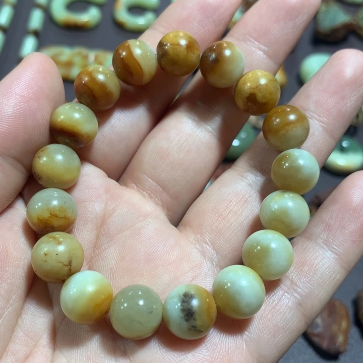 岫岩河磨玉（透闪石质玉）未镶嵌颈饰