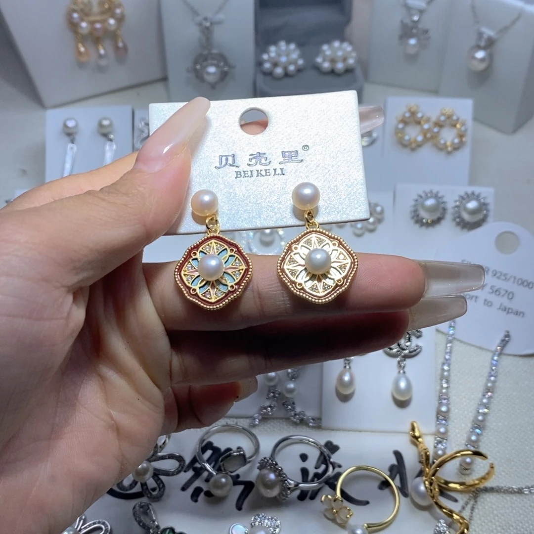 淡水珍珠耳饰未镶嵌