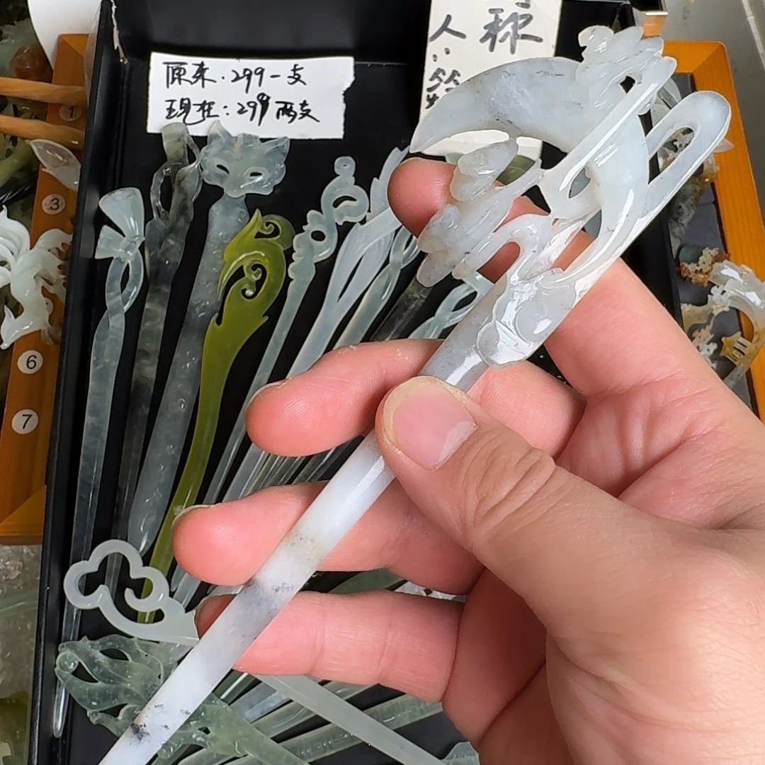 蛇纹石玉未镶嵌发饰