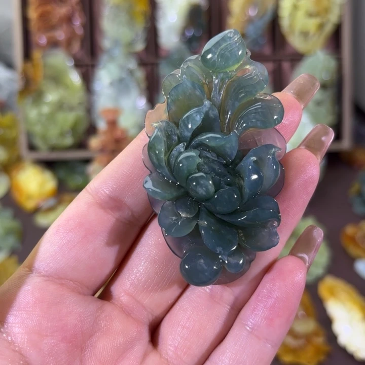 未镶嵌蛇纹石玉颈饰