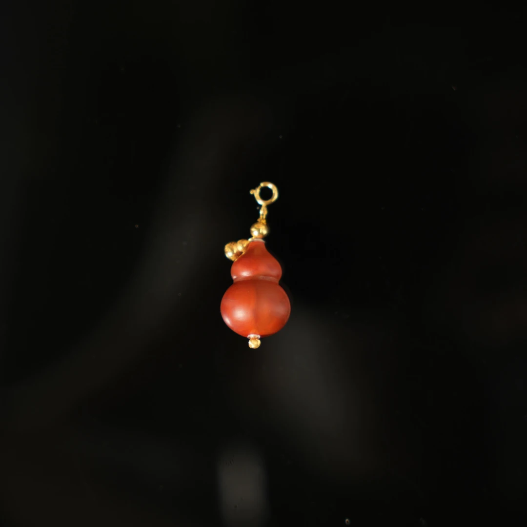 福福-南红葫芦18K金吊坠（多样性发其一）