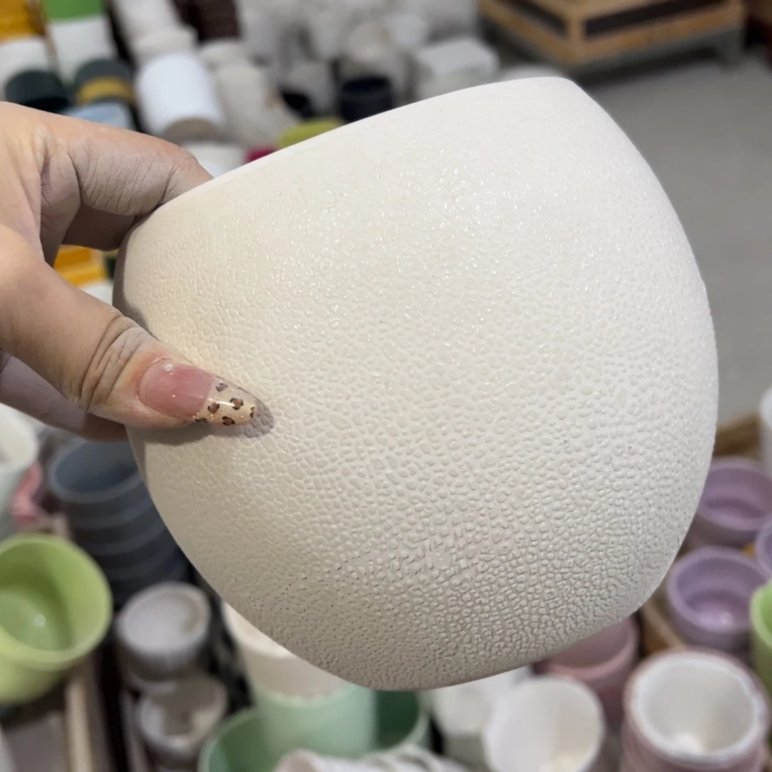 有孔陶瓷花盆，满10米包邮发货