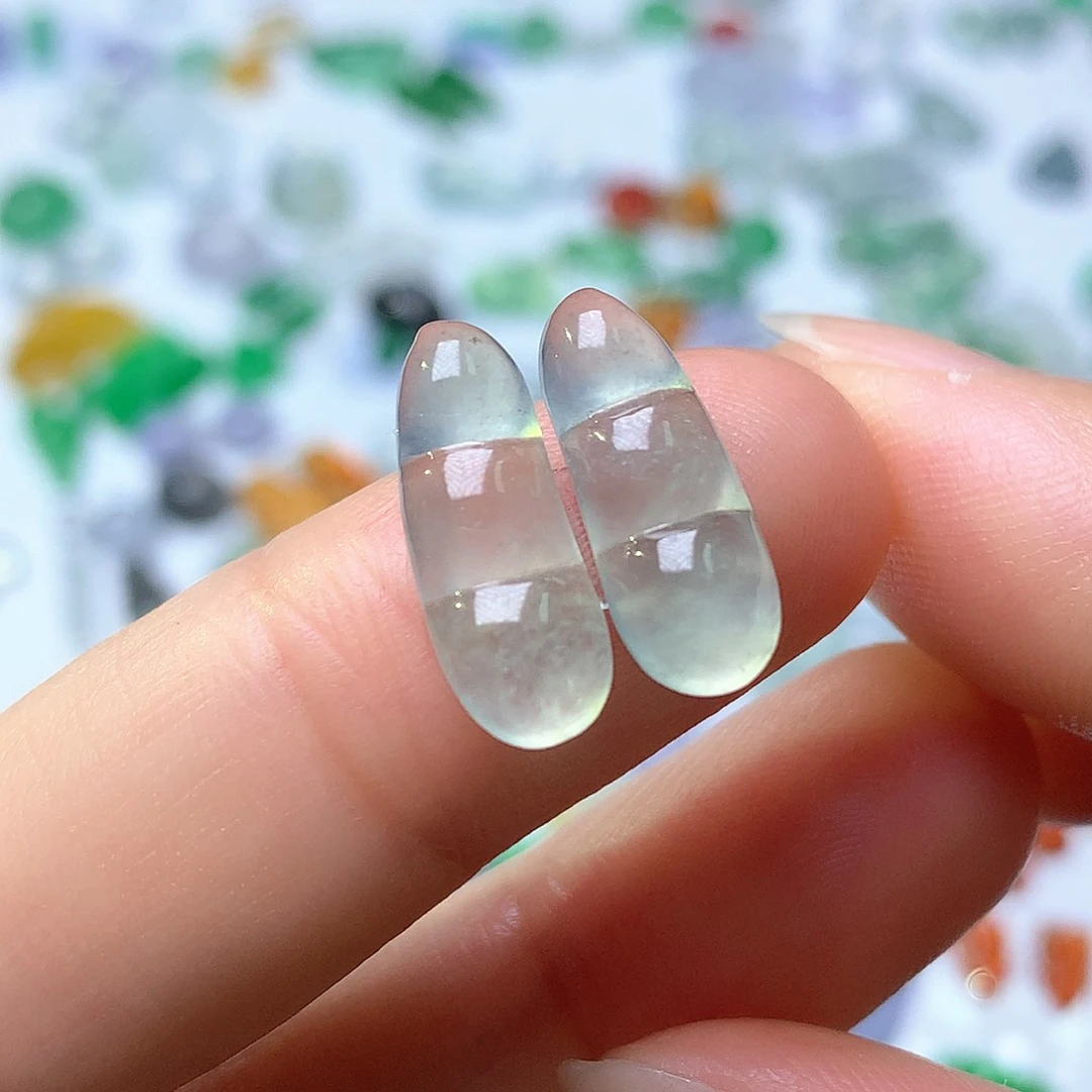 翡翠未镶嵌颈饰豆