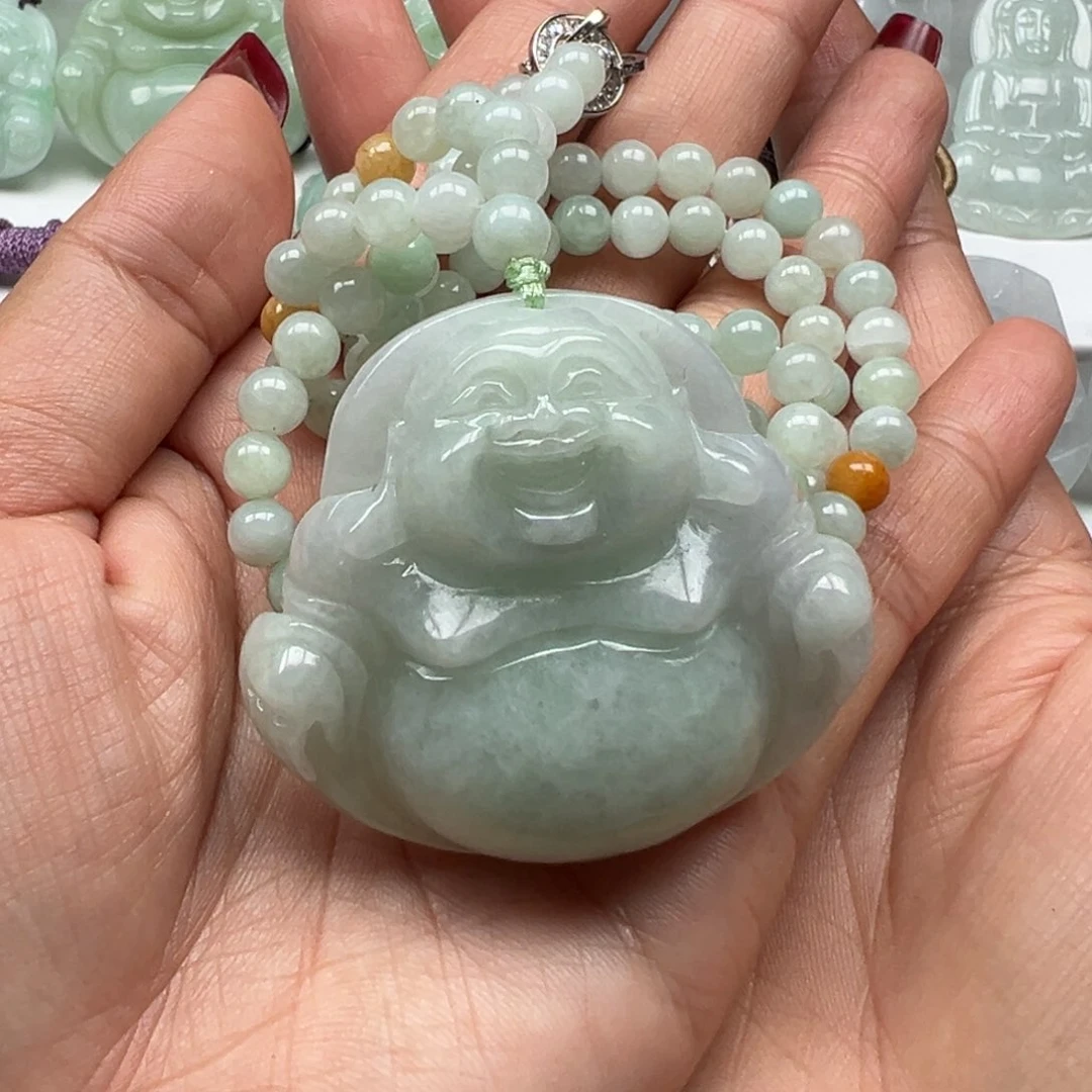 翡翠颈饰未镶嵌47×52×12.6
