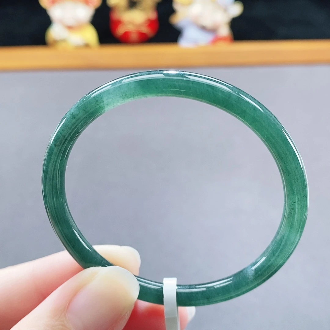 翡翠未镶嵌手镯10