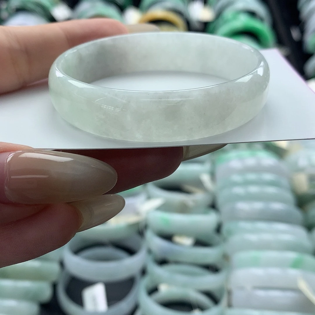 未镶嵌手镯翡翠公主