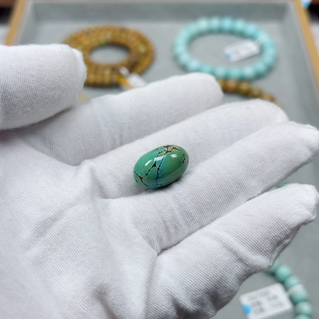 绿松石未镶嵌挂件