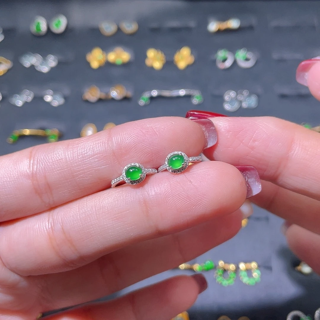 翡翠耳饰18K金镶嵌耳饰