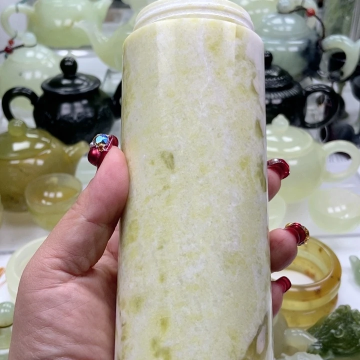 蛇纹石玉水杯未镶嵌