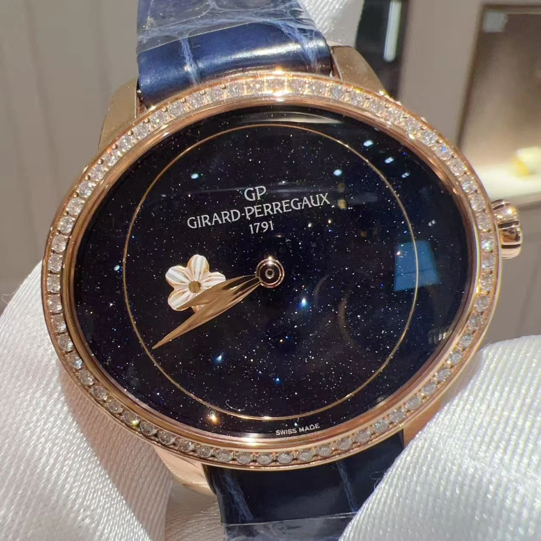未使用 Girard- Perregaux/芝柏表 猫眼8048自动35.4*30.4盘盒证