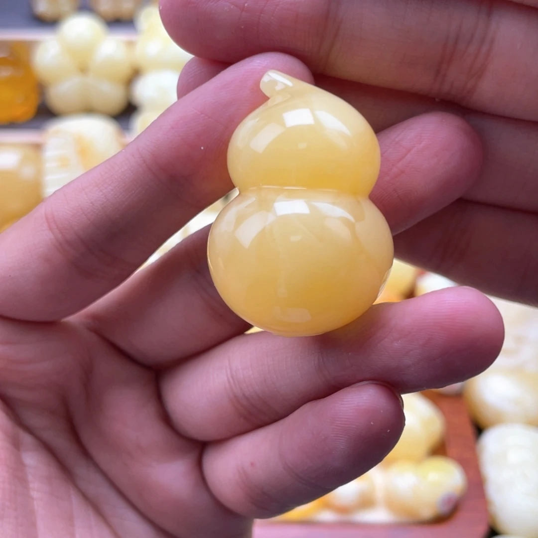 琥珀未镶嵌裸石蜜蜡