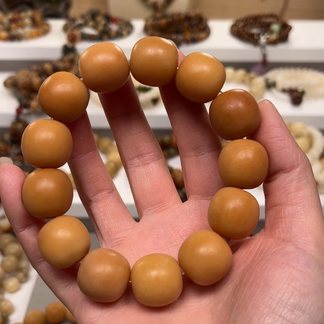 M***m白玉菩提吊坠大卡干磨18的手串