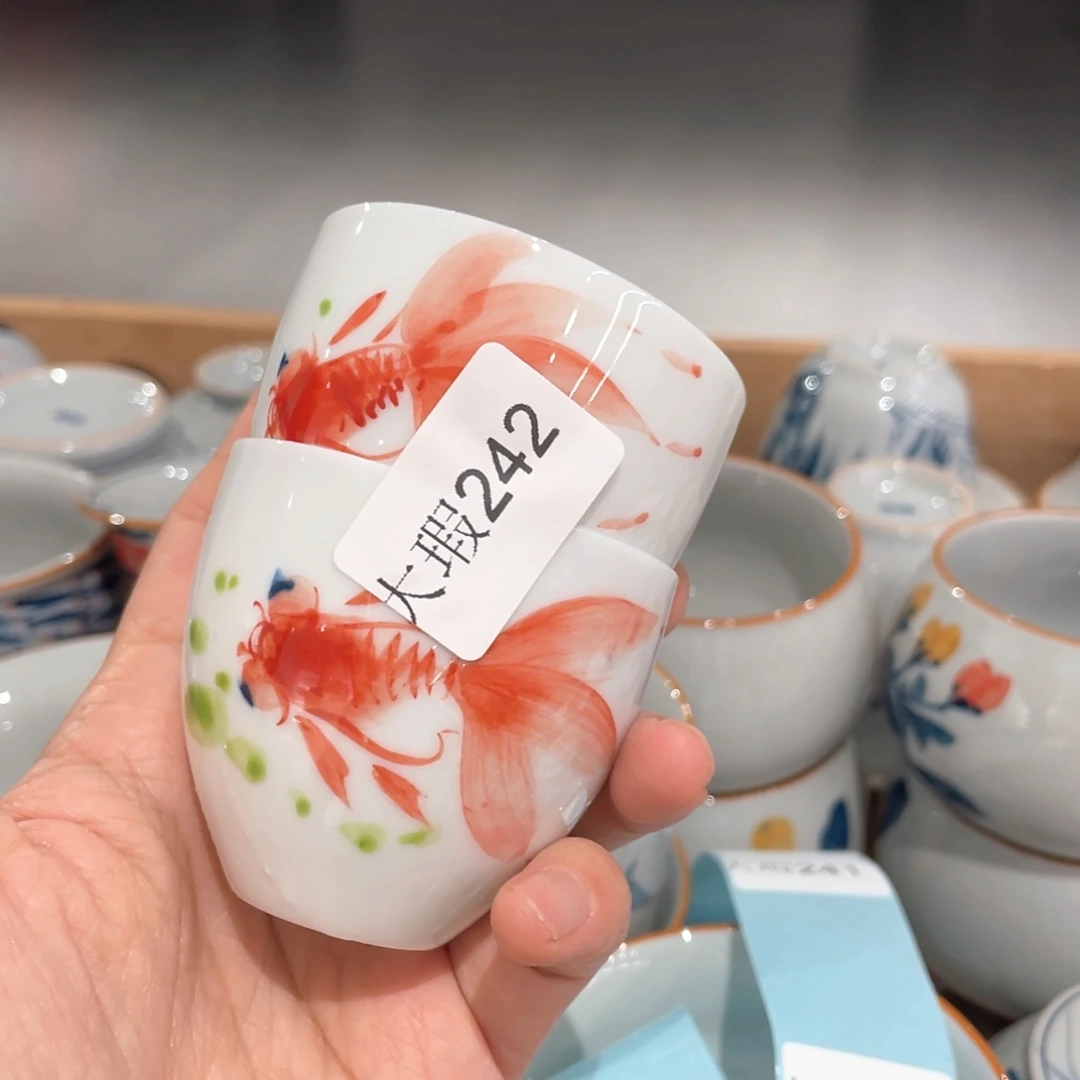 釉下手绘茶具微瑕