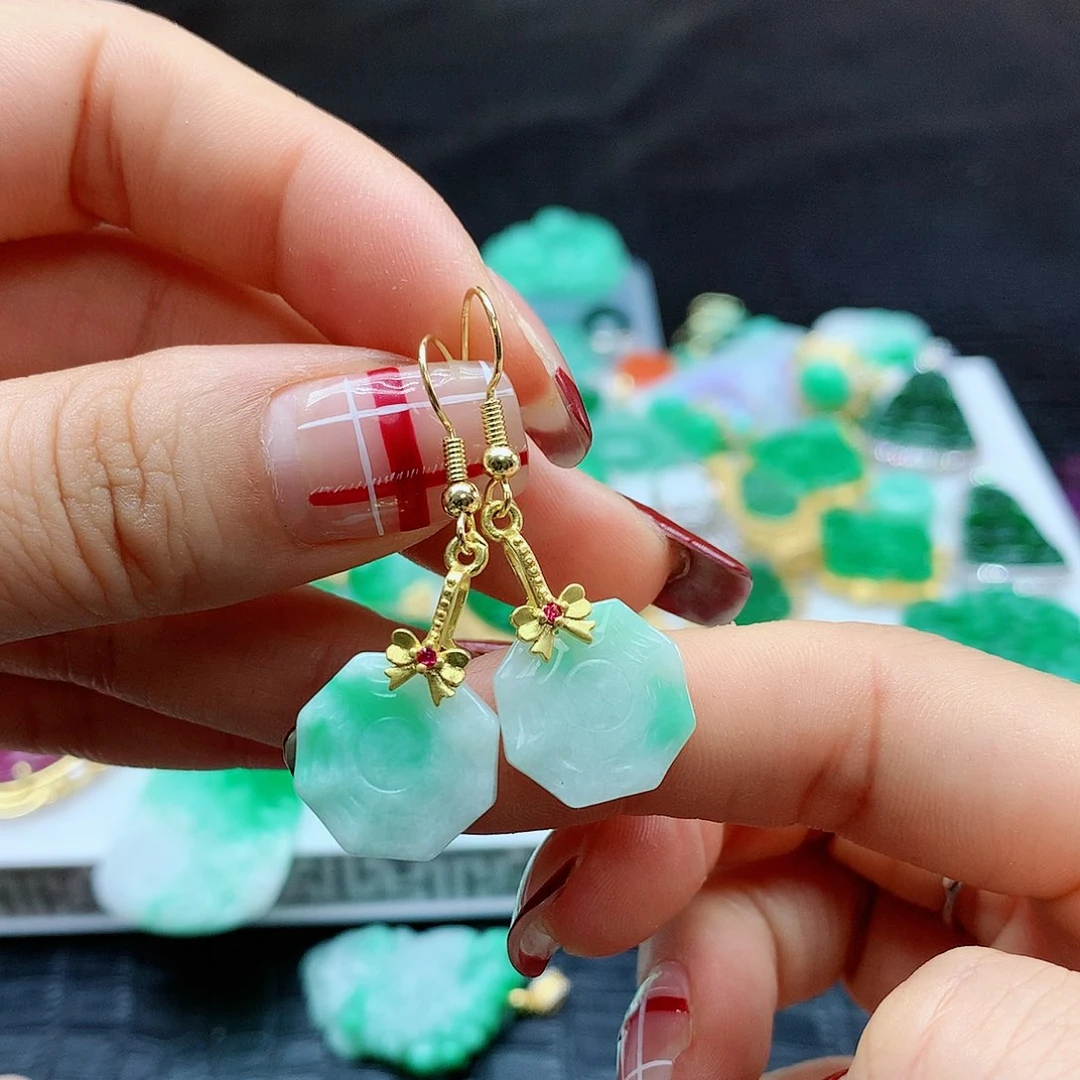 【闪购商品】翡翠耳饰未镶嵌，