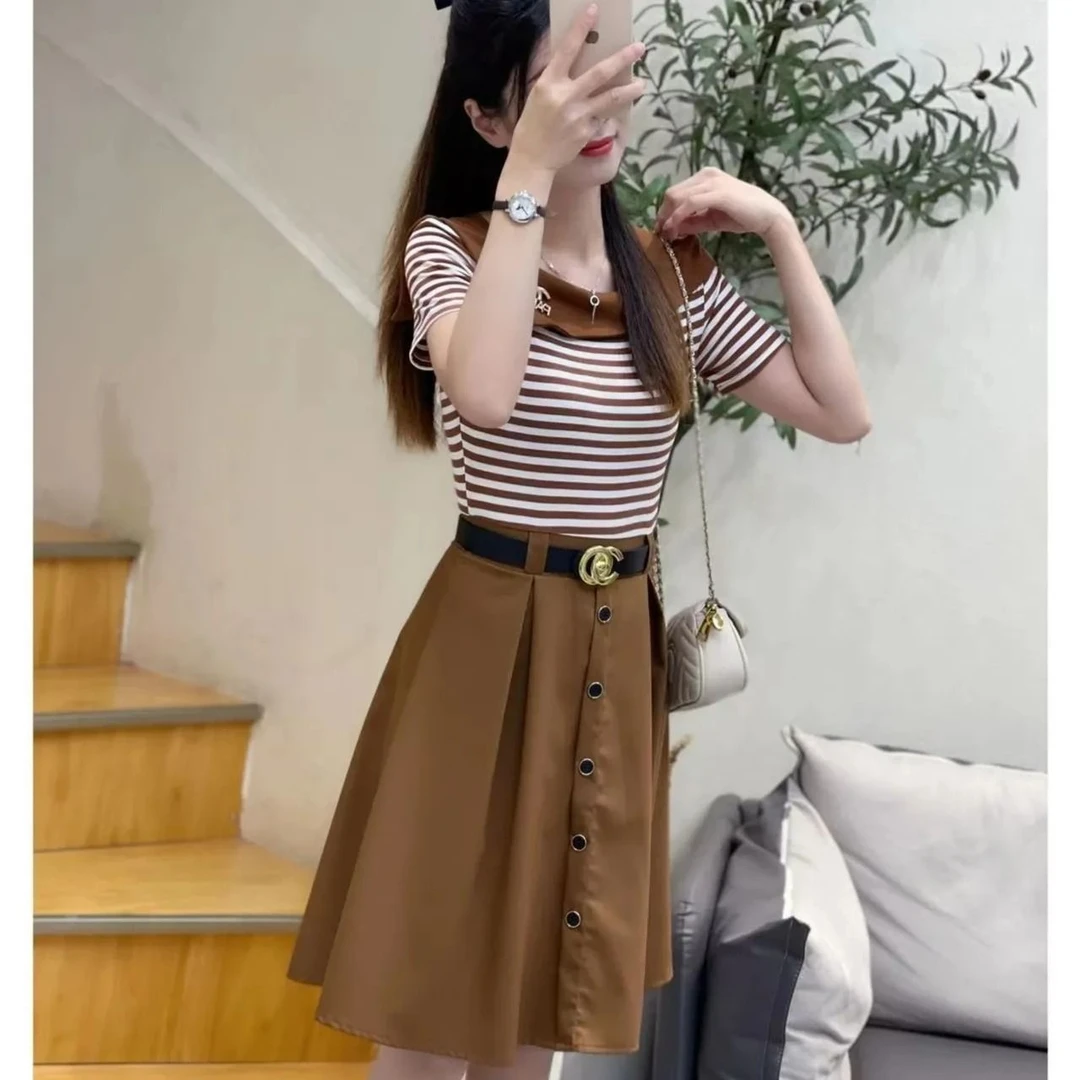 设计感小众方领拼接条纹假两件连衣裙女2025夏季气质时尚显瘦裙子