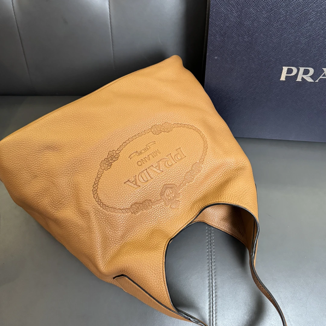 99新 Prada/普拉达 普拉达棕色荔枝纹单肩托特包