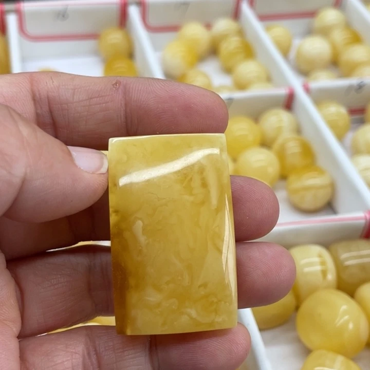未镶嵌琥珀裸石蜜蜡