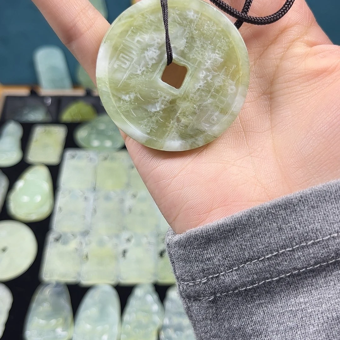 蛇纹石玉合金颈饰