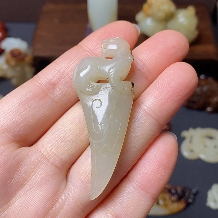 起***云和田玉（糖玉）未镶嵌挂件