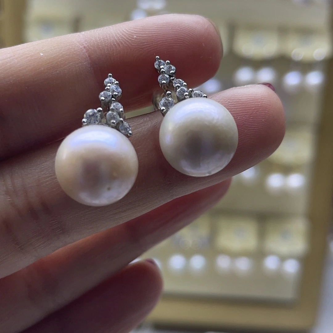 银S925镶嵌耳饰淡水珍珠