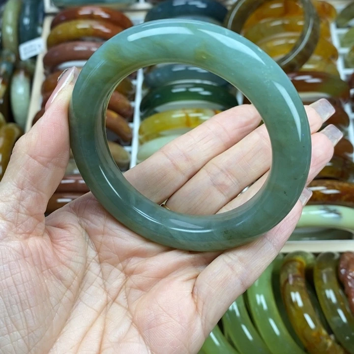 蛇纹石玉手镯未镶嵌58