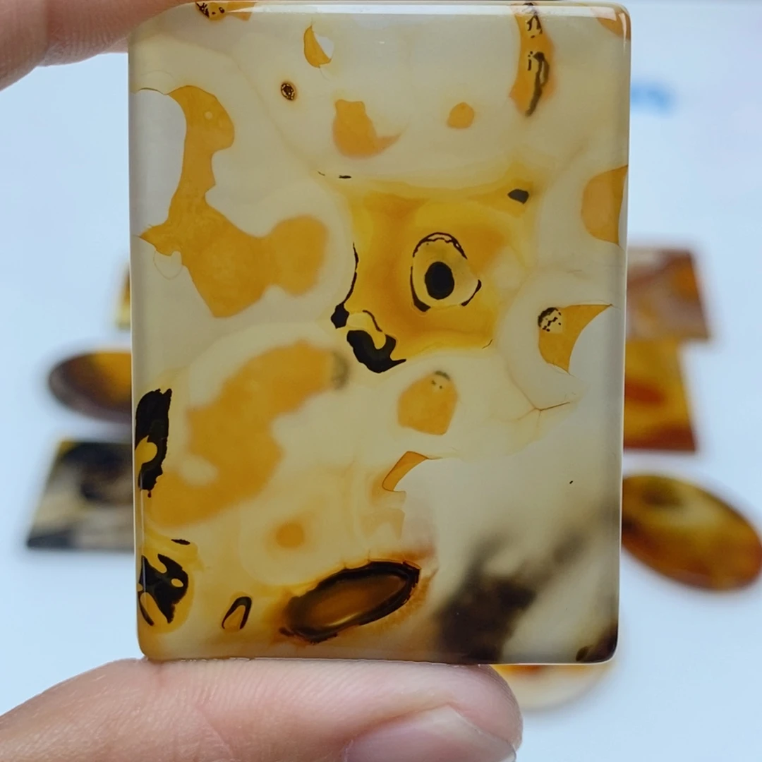 玛瑙/玉髓未镶嵌珠宝半成品