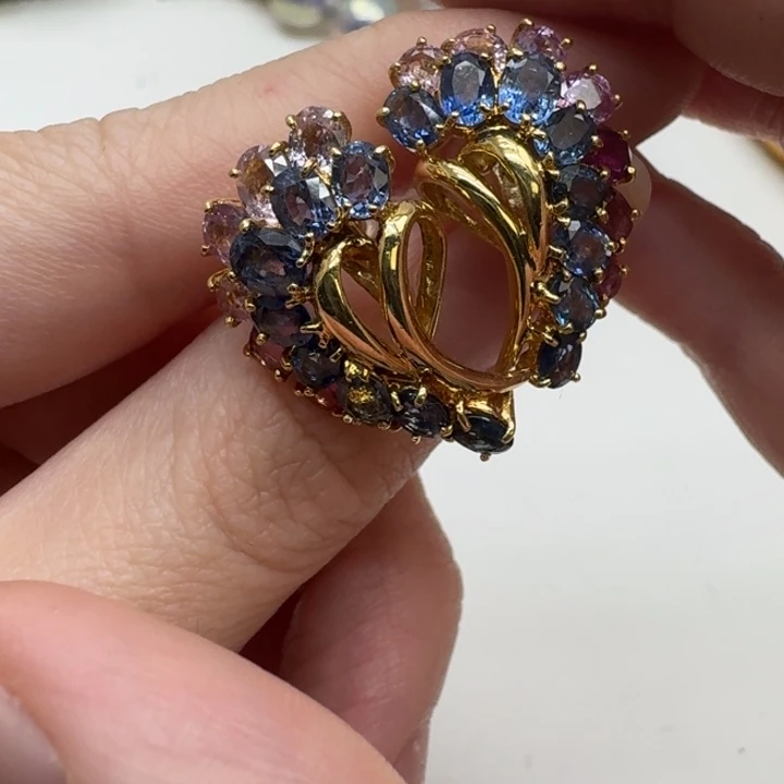 未镶嵌蓝宝石耳饰