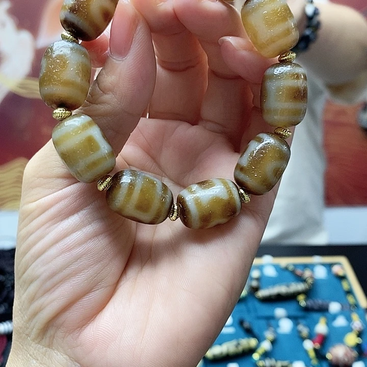 玛瑙/玉髓颈饰合金