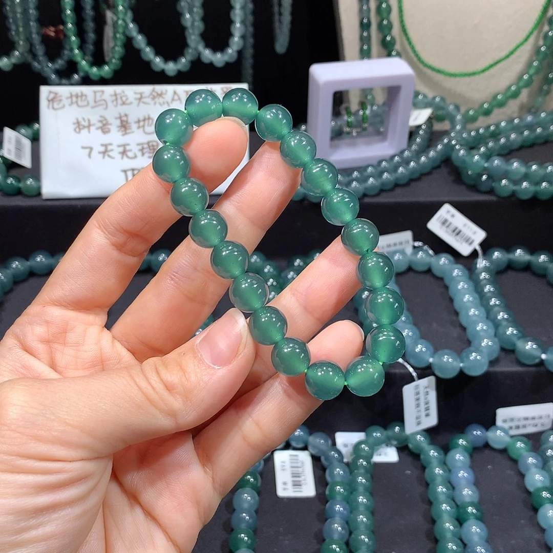 翡翠未镶嵌颈饰Y**o天然a货翡翠手串