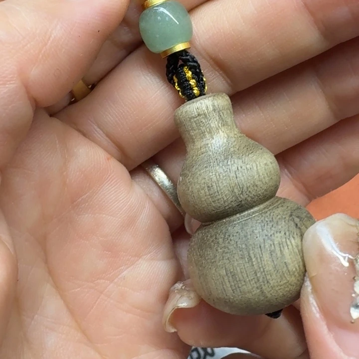 沉香吊坠馨安居沉香定制款