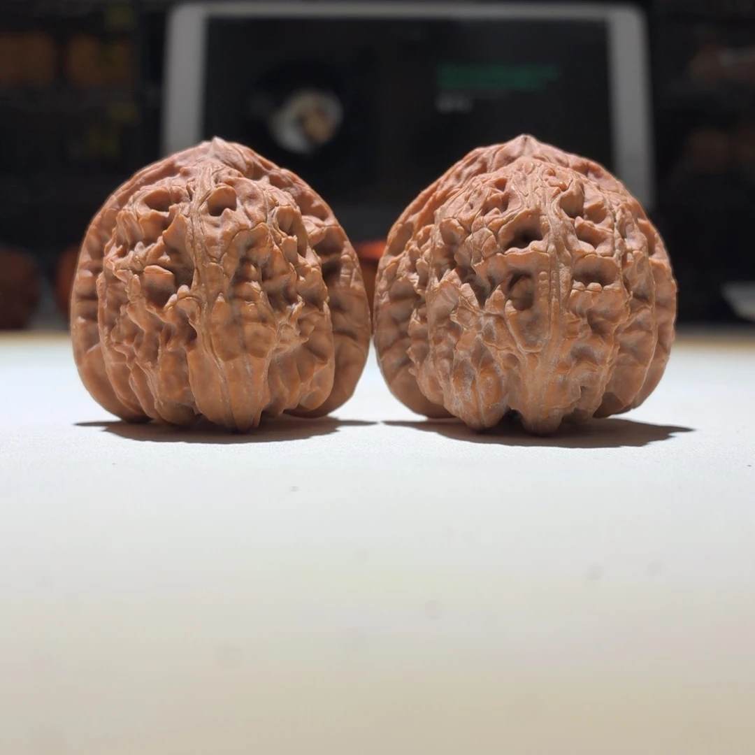 文玩核桃把件三角白39