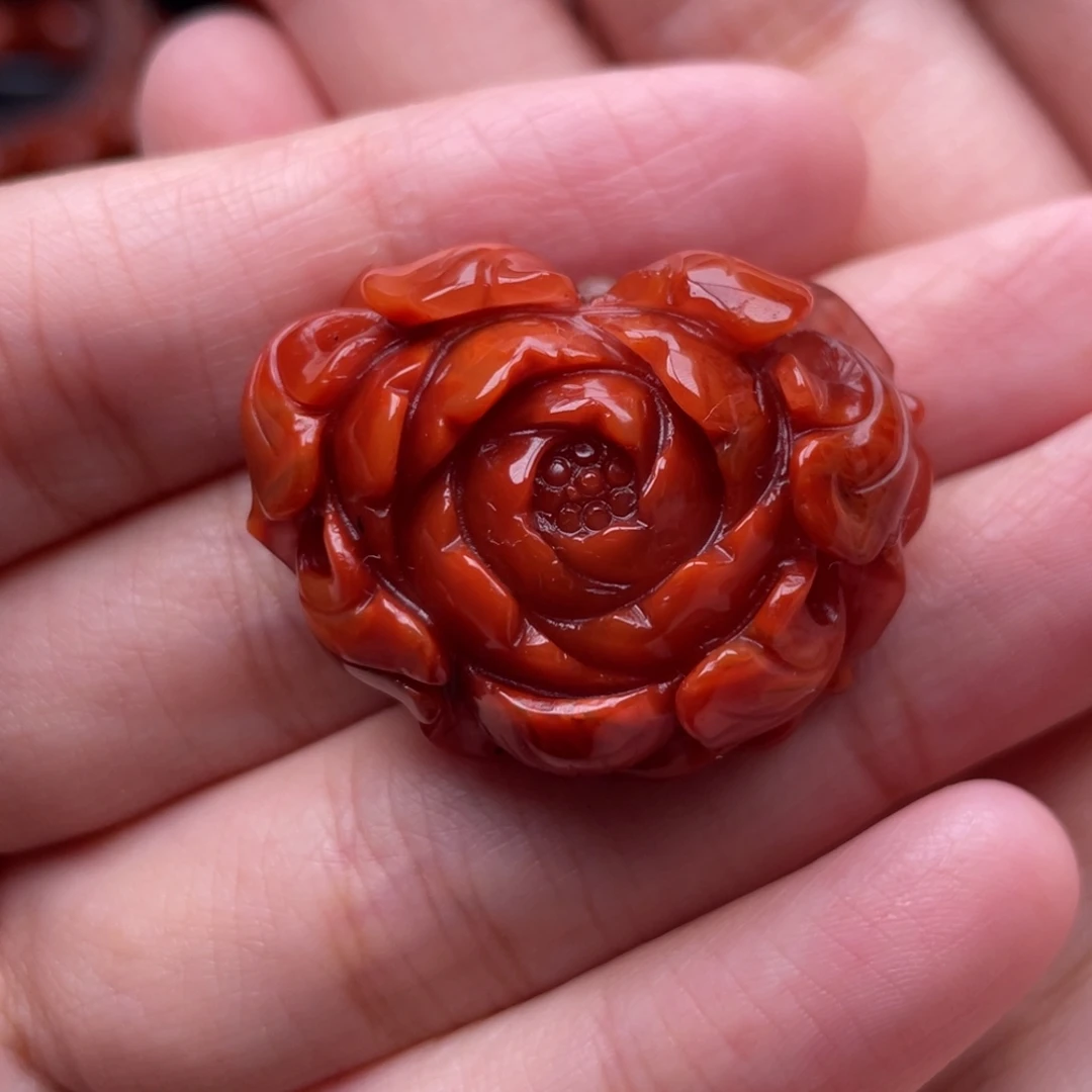 南红玛瑙未镶嵌珠宝奇石牡丹花吊坠