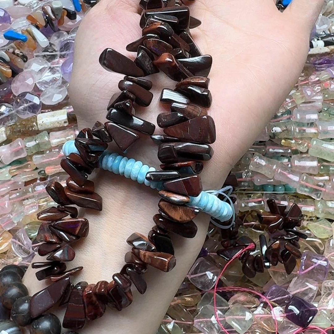 玛瑙/玉髓合金珠宝半成品一条红虎卡子
