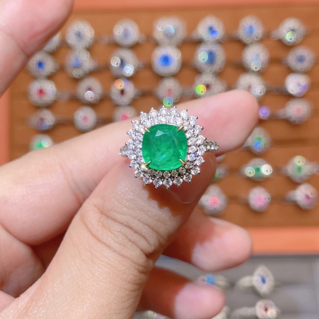 18K金镶嵌祖母绿戒指2.16ct 巴西