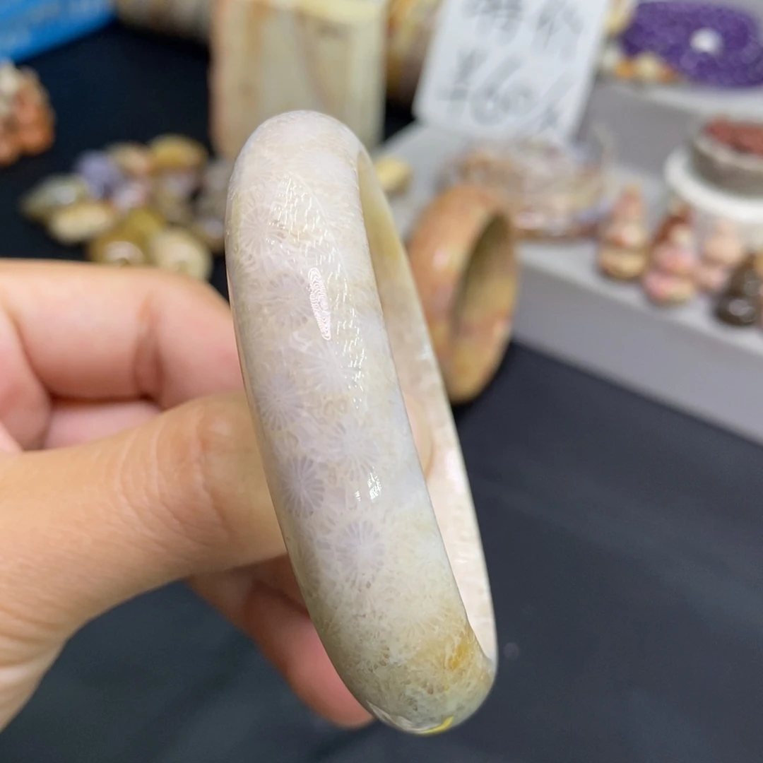 硅化玉未镶嵌手镯