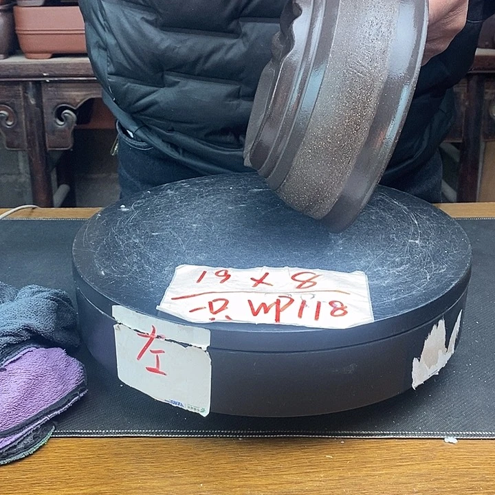 紫砂花盆货号一只WP118