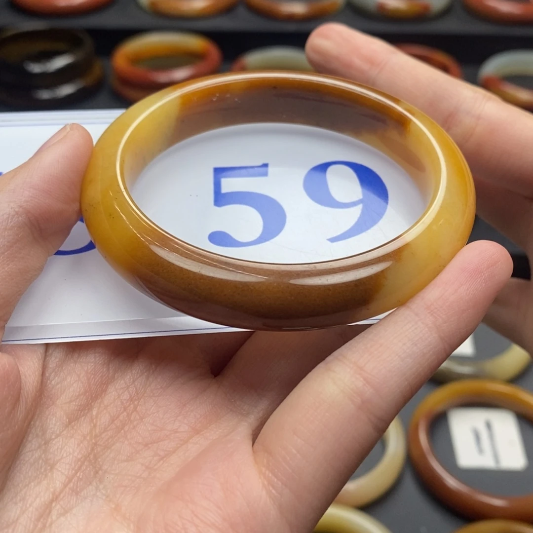 石英质玉（黄龙玉）手镯未镶嵌