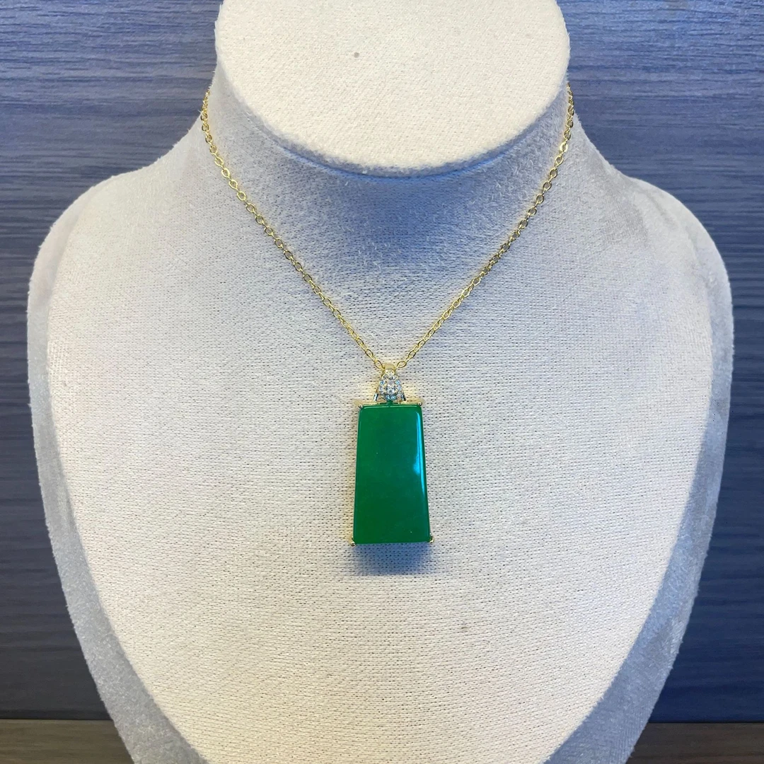 高端会卡翠青翡翠小无事牌