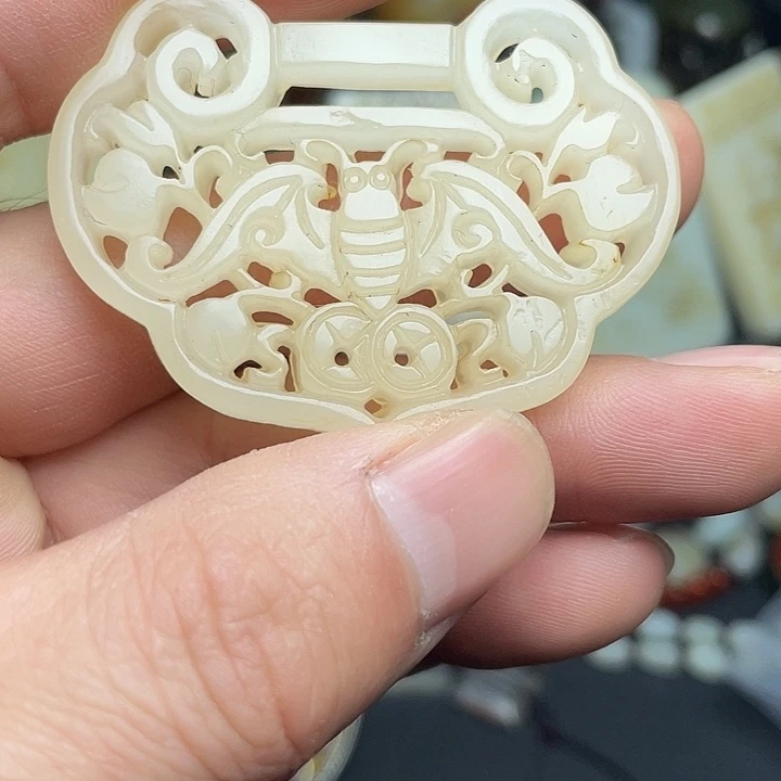 和田玉（糖玉）未镶嵌颈饰